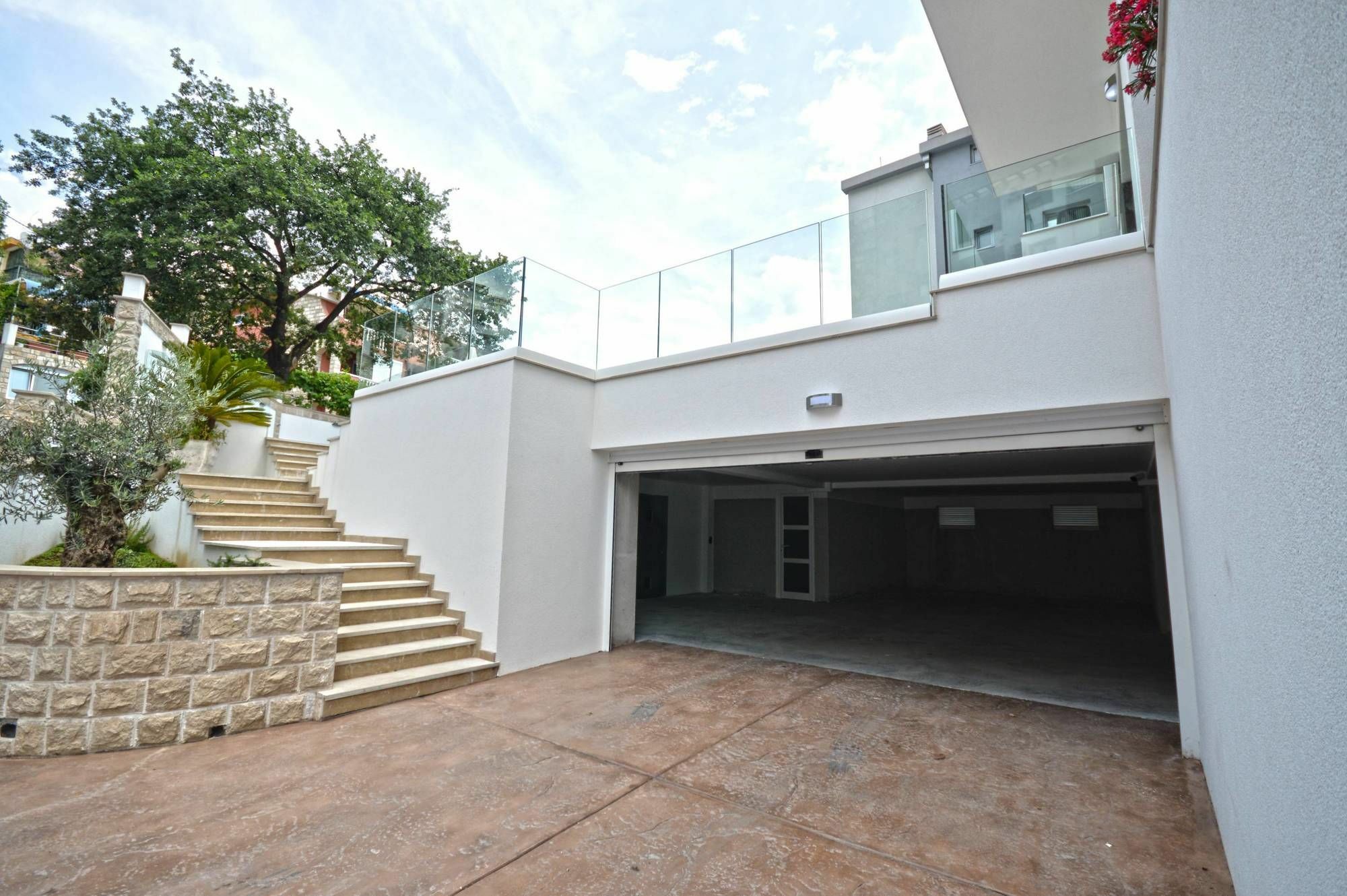 Chill And Go Aparthotel บุดวา ภายนอก รูปภาพ